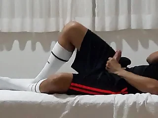 Batendo uma após o jogo